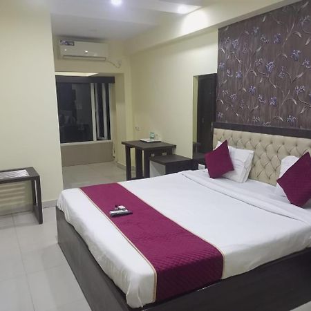 Hotel Eco Park New Town Экстерьер фото