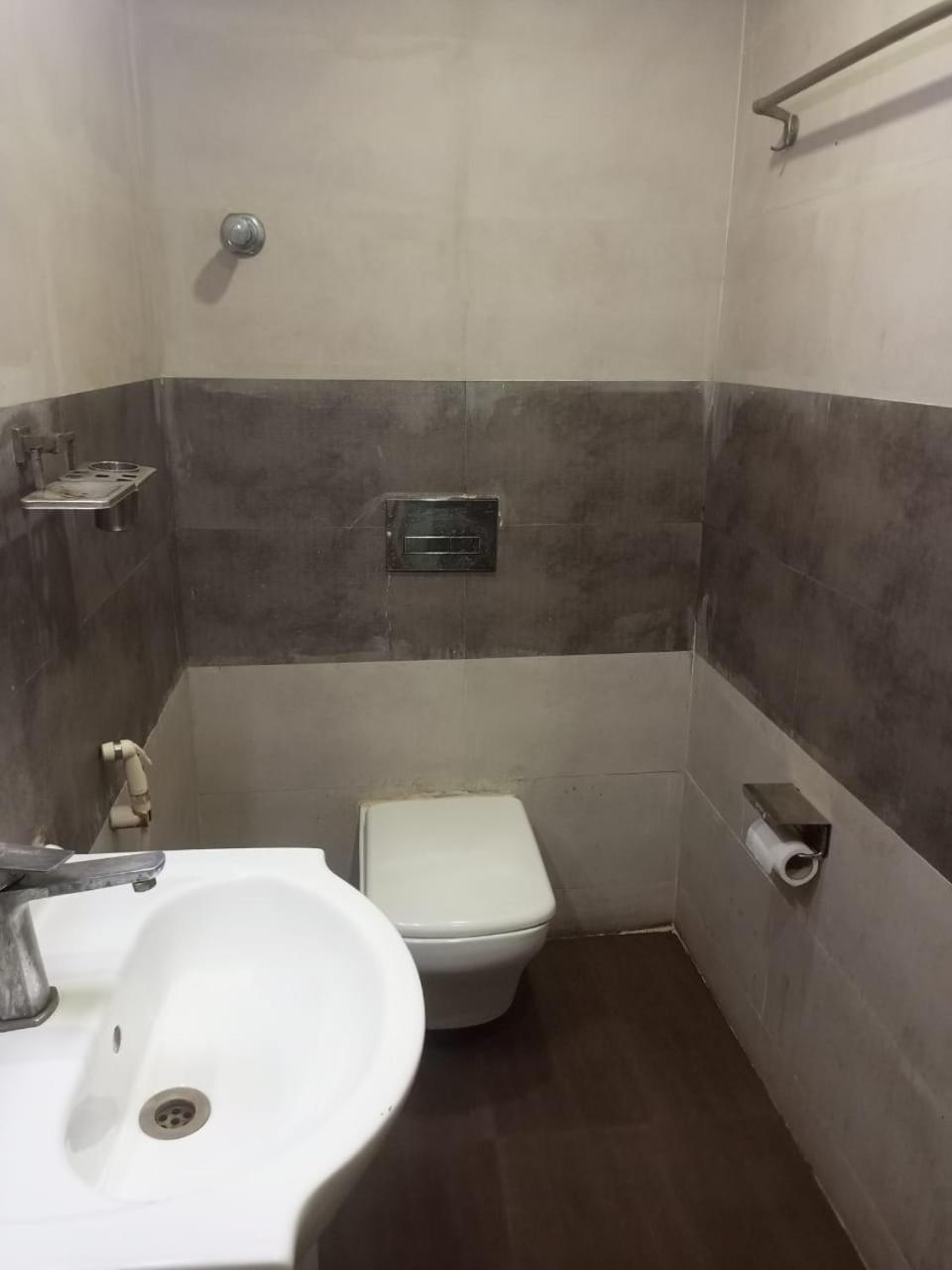 Hotel Eco Park New Town Экстерьер фото
